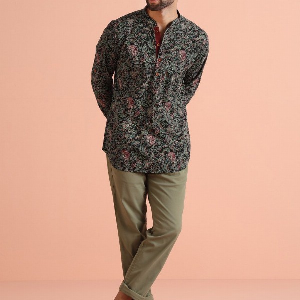 KISAH Men Paisley Embroidered Thread Work Short Kurta