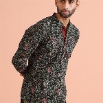 KISAH Men Paisley Embroidered Thread Work Short Kurta