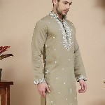 Jompers Men Geometric Embroidered Mirror Work Kurta