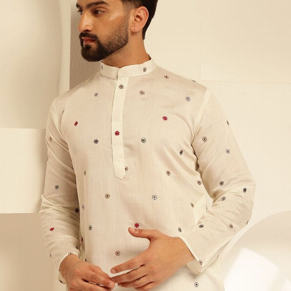 SOJANYA Floral Embroidered Mandarin Collar Thread Work Cotton Silk Straight Kurta