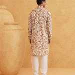 SOJANYA Men Cream-Coloured Geometric Printed Kurta