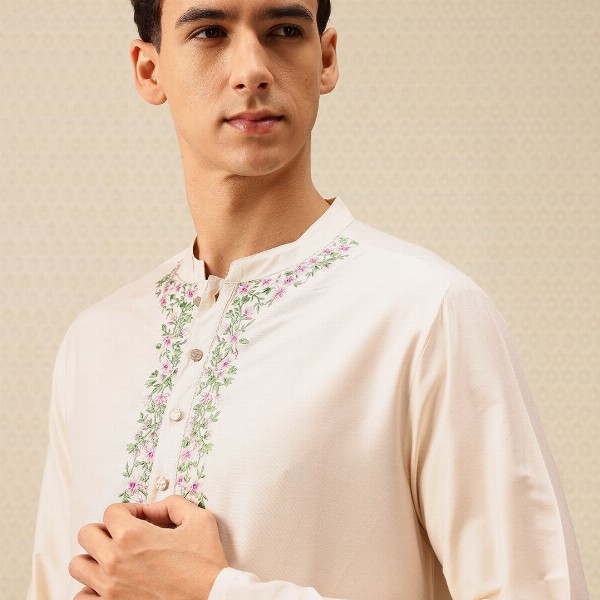House of Pataudi Floral Embroidered Rozana Kurta