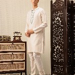 House of Pataudi Floral Embroidered Rozana Kurta
