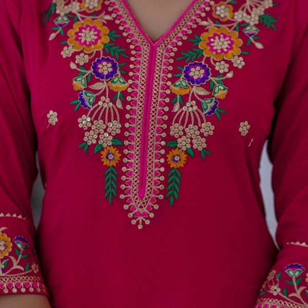 Navlik Women Floral Embroidered Regular Thread Work Kurta with Trousers & With Dupatta