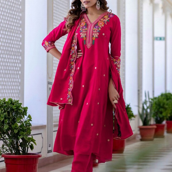 Navlik Women Floral Embroidered Regular Thread Work Kurta with Trousers & With Dupatta