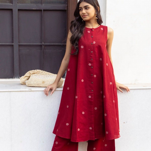 GoSriKi Women Printed Regular Kurta with Palazzos