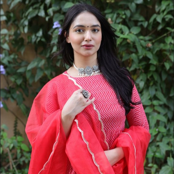 KAHVA Leheriya Printed Empire Gotta Patti Pure Cotton Kurta with Trousers & With Dupatta