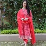 KAHVA Leheriya Printed Empire Gotta Patti Pure Cotton Kurta with Trousers & With Dupatta