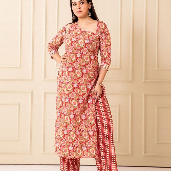NUD Women Floral Printed Daily Cotton Straight Kurta