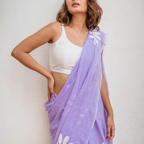 VILLAGIUS Floral Printed Pure Cotton Saree