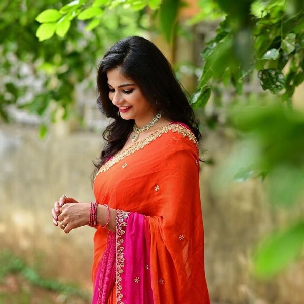 FLOURIOUS Ombre Beads and Stones Pure Chiffon Saree