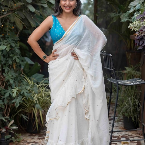 Suta Embellished Zari Pure Cotton Saree