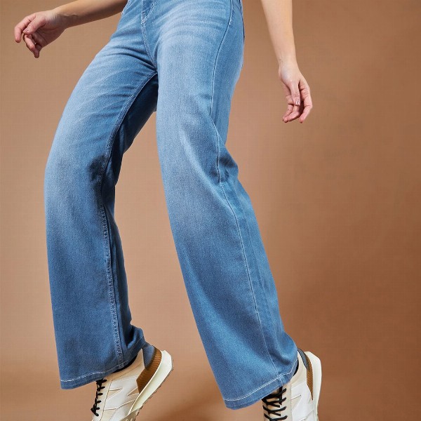 Dolce Crudo Women Light Weight Blue Wide Leg Light Fade Stretchable Jeans