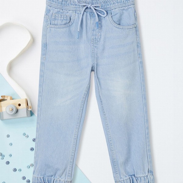 max Boys Regular Fit Mid-Rise Heavy Fade Jeans