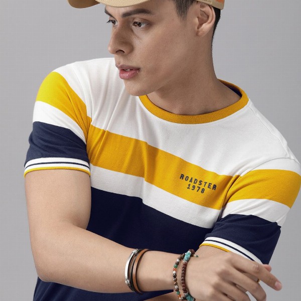 Roadster Men White Mustard Yellow Colourblocked Round Neck Pure Cotton T-shirt