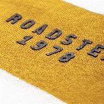 Roadster Men White Mustard Yellow Colourblocked Round Neck Pure Cotton T-shirt