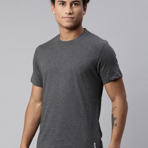Levis Men Soft Pure Cotton Round Neck Half Sleeve Tshirt