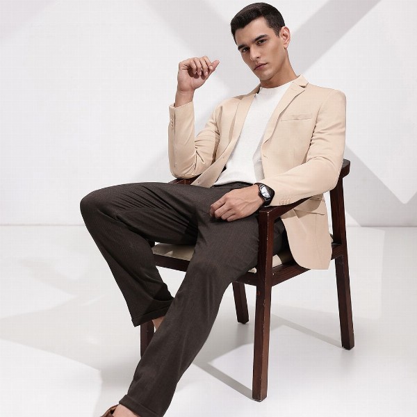 INVICTUS Self Design Slim Fit Textured Single Breasted Semiformal Blazer